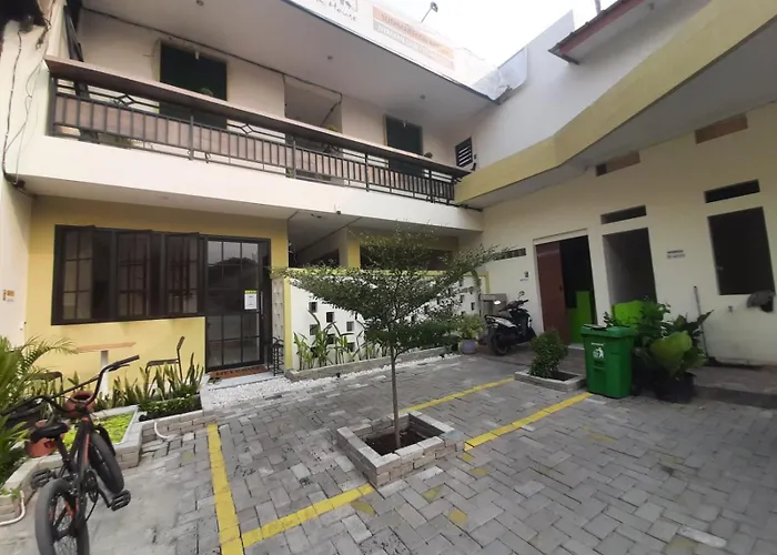 Oyo 93274 Oren Home Bekasi
