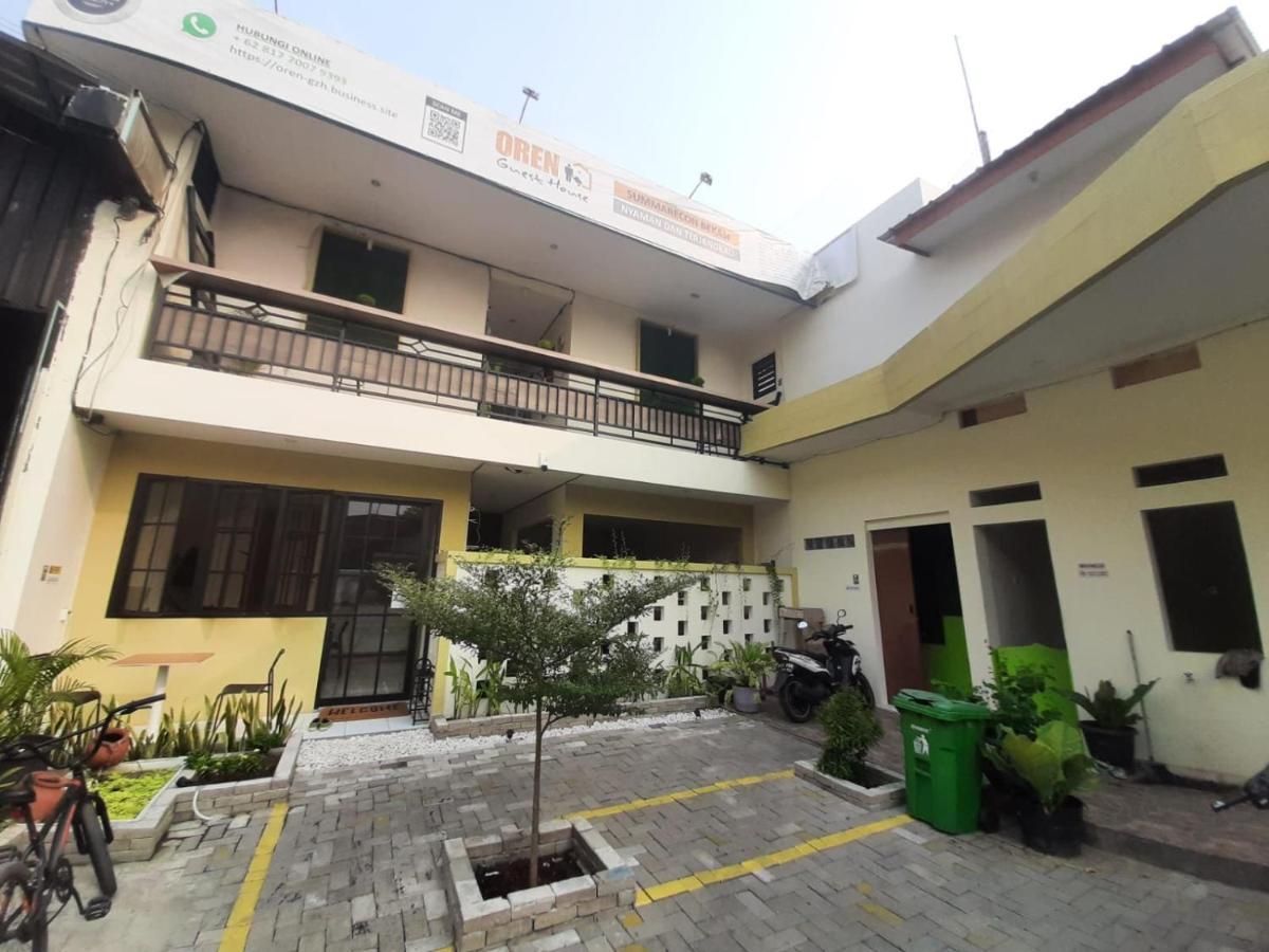 Hotel Oyo 93274 Oren 2*