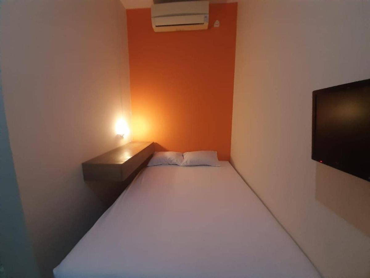 Oyo 93274 Oren Hotel 2*