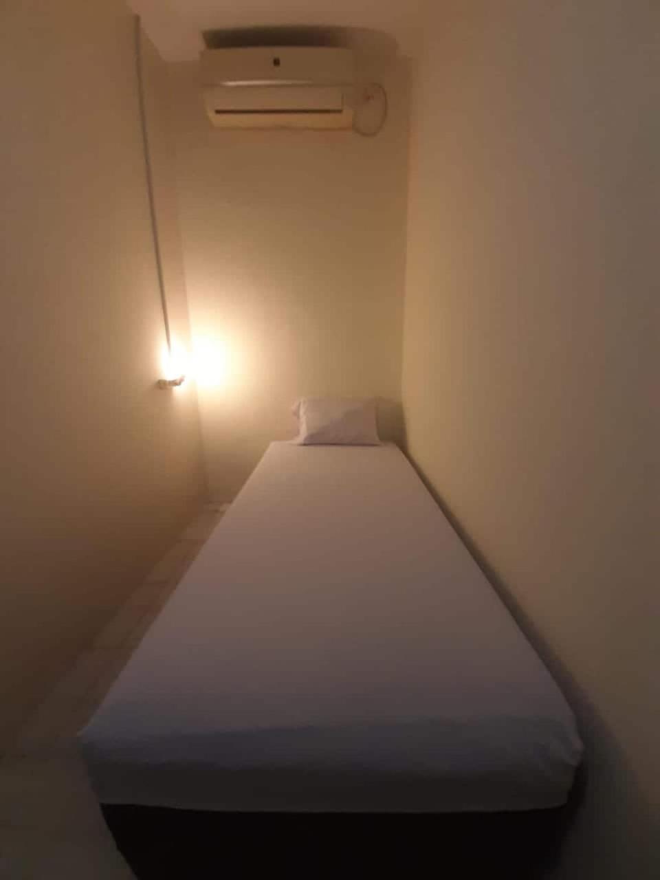 Hotel Oyo 93274 Oren 2*